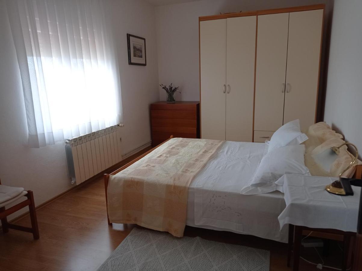 Apartments Anica Pula Extérieur photo